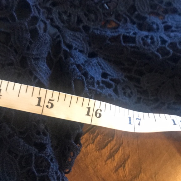 Wonder Navy Blue Crewneck Lace Overlay 3/4 sleeve Midi Dress size 0 - Picture 9 of 9